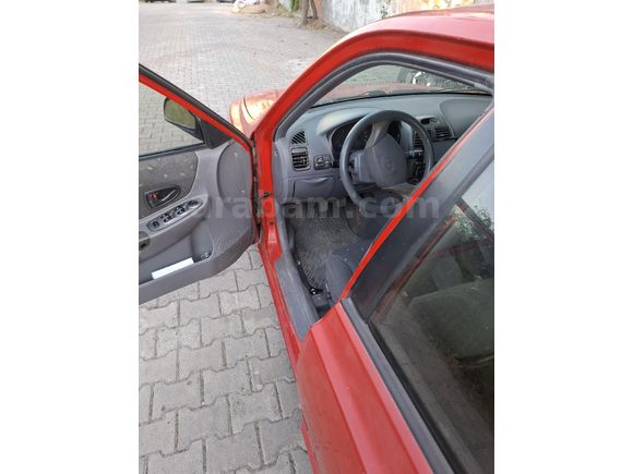 Sahibinden Hyundai Accent 1.5 1.5i GLS 2000 Model