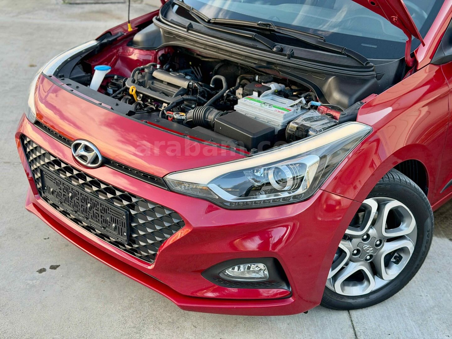 Sahibinden Hyundai i20 1.4 MPI Elite Smart 2018 Model Tokat 39.750 km Kırmızı 3