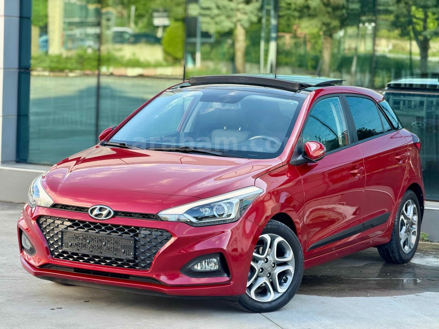 Sahibinden Hyundai i20 1.4 MPI Elite Smart 2018 Model Tokat 39.750 km Kırmızı 1
