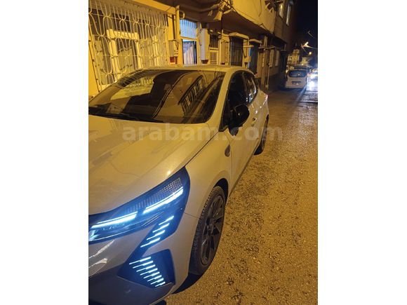 Sahibinden Renault Clio 1.0 TCe Techno Esprit Alpine 2025 Model