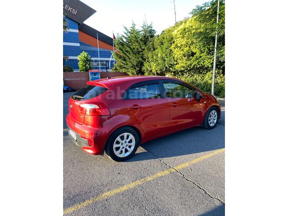SAHİBİNDEN KİA RİO 1.4 CRDİ COMFORT HASARSIZ
