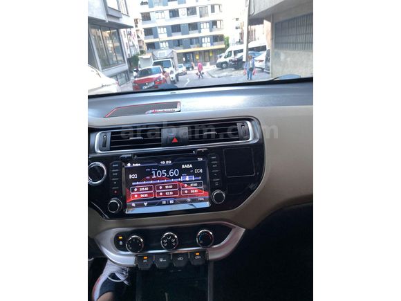 SAHİBİNDEN KİA RİO 1.4 CRDİ COMFORT HASARSIZ