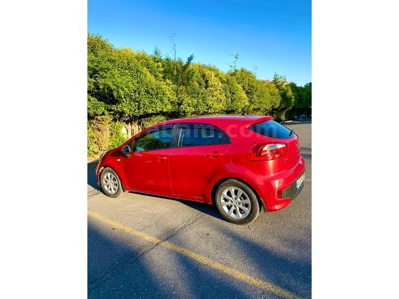 SAHİBİNDEN KİA RİO 1.4 CRDİ COMFORT HASARSIZ