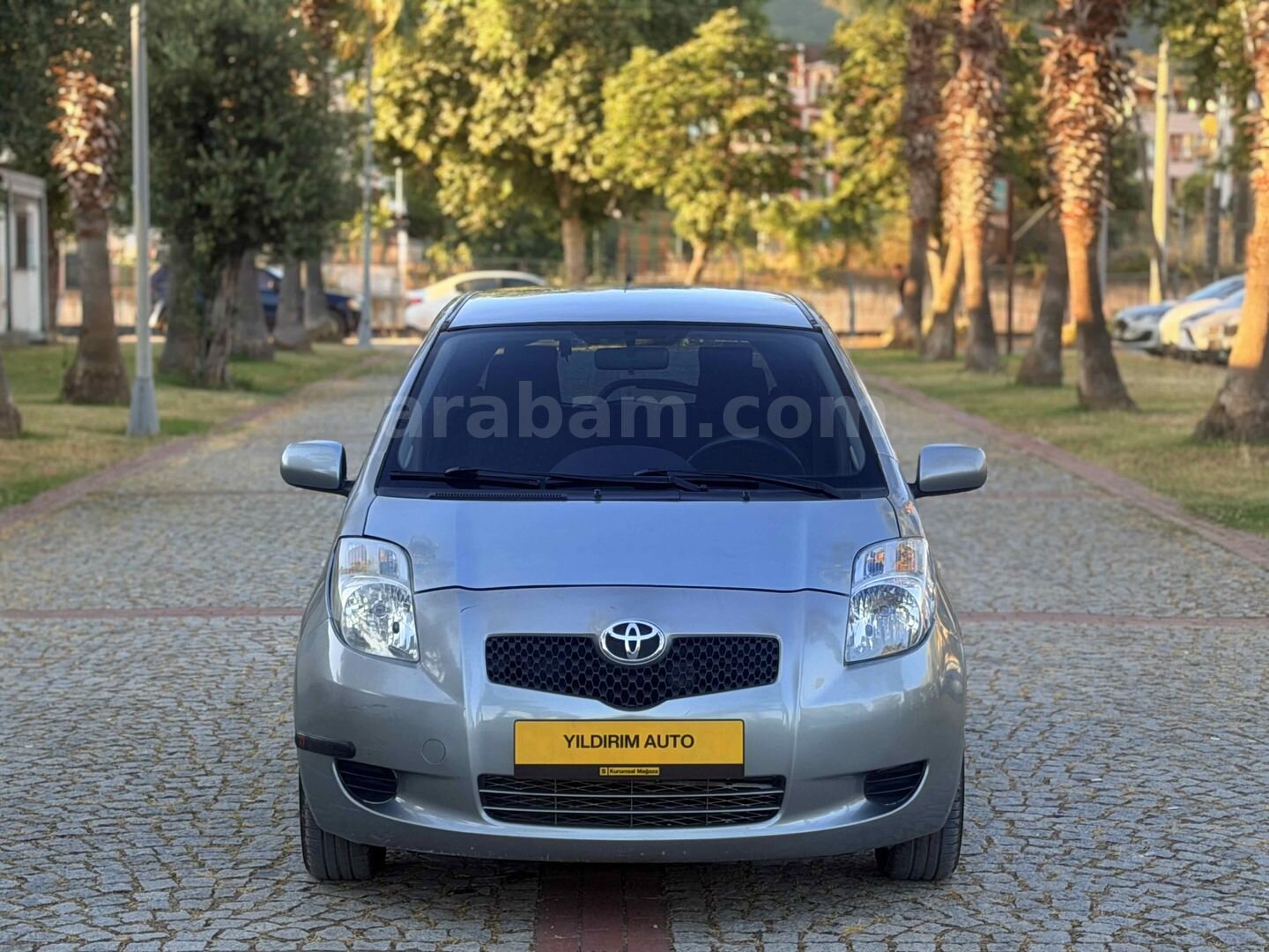 Galeriden Toyota Yaris 1.3 Terra 2007 Model Kocaeli 200.000 km Gri 2