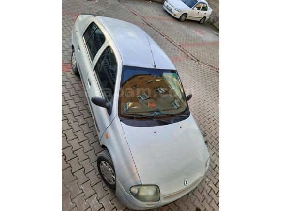 Sahibinden Renault Clio 1.4 RNA 2000 Model Ankara