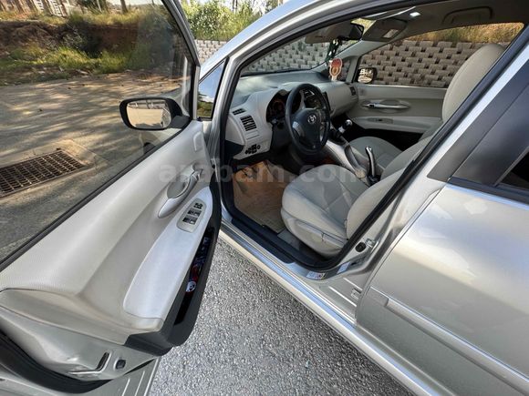 Sahibinden Toyota Auris 1.6 Elegant 2007 Model  372.000 km Gri (Gümüş)