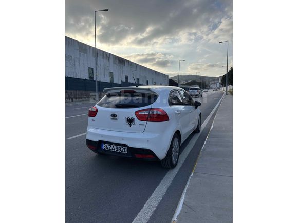 Sahibinden Kia Rio 1.4 CRDi Fancy 2012 Model 
