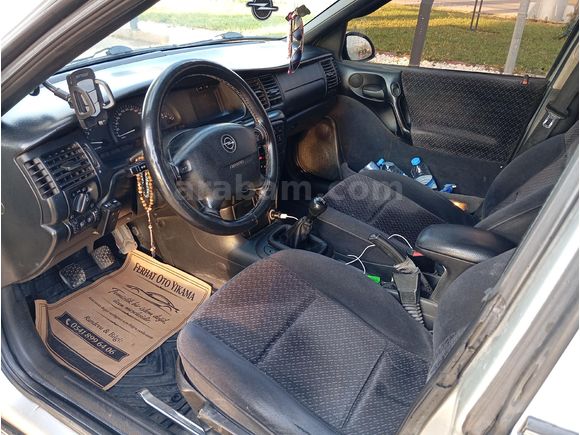 SAHİBİNDEN OPEL VECTRA 2.0 CD 1996 MODEL