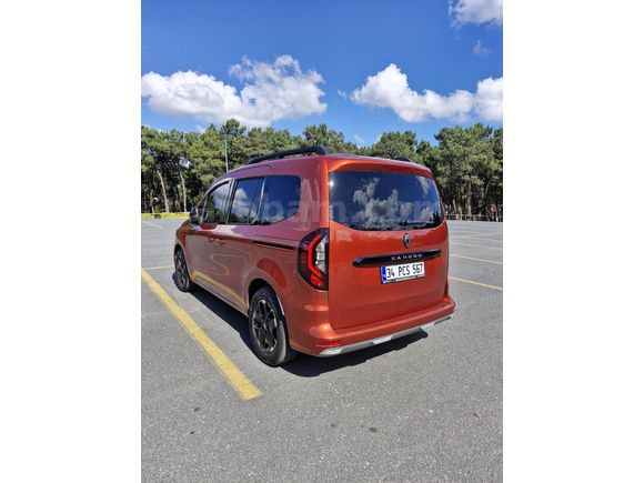 Sahibinden Renault Kangoo Multix 1.5 BluedCi Iconic 2025 Model