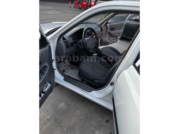 Sahibinden Hyundai Accent 1.3 Admire 2004 Model 