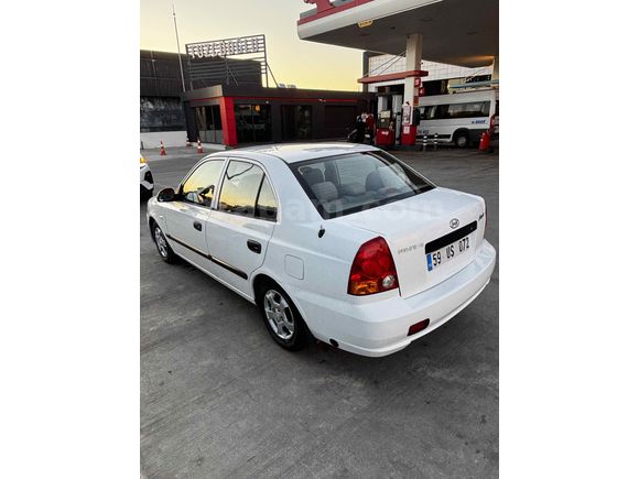 Sahibinden Hyundai Accent 1.3 Admire 2004 Model 
