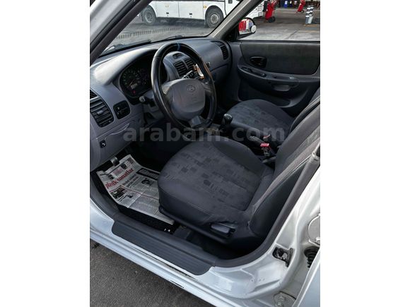 Sahibinden Hyundai Accent 1.3 Admire 2004 Model 
