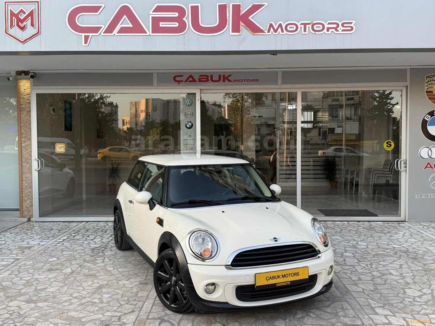 Galeriden Mini One 1.6 2012 Model Antalya 94.000 km Bej 1
