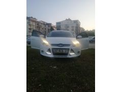 Sahibinden Ford Focus 1.6 TDCi Titanyum X 2013 Model  209000 km Beyaz