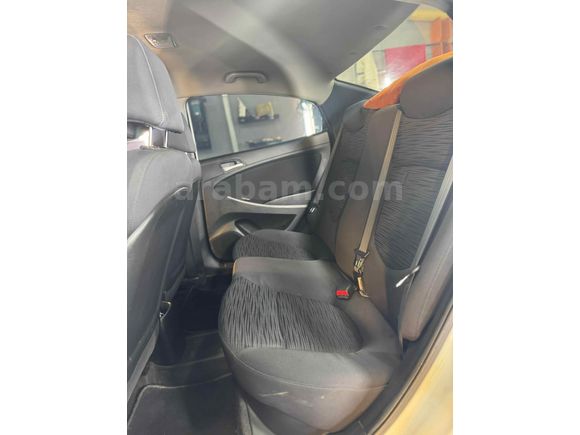 Sahibinden Hyundai Accent Blue 1.6 CRDI Mode Plus 2017 Model 