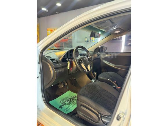 Sahibinden Hyundai Accent Blue 1.6 CRDI Mode Plus 2017 Model 