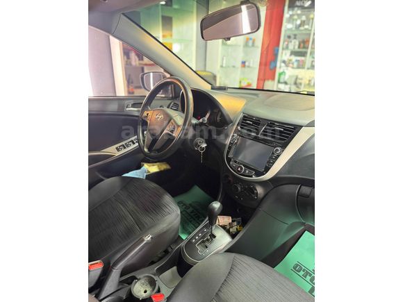 Sahibinden Hyundai Accent Blue 1.6 CRDI Mode Plus 2017 Model 
