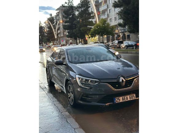 Sahibinden Renault Megane 1.3 TCe Touch 2024 Model 