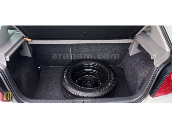 2004 Volkswagen Polo
