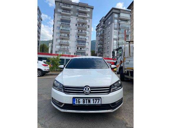 Sahibinden Volkswagen Passat 1.6 TDi BlueMotion Comfortline 2013 Model  152.000 km Beyaz
