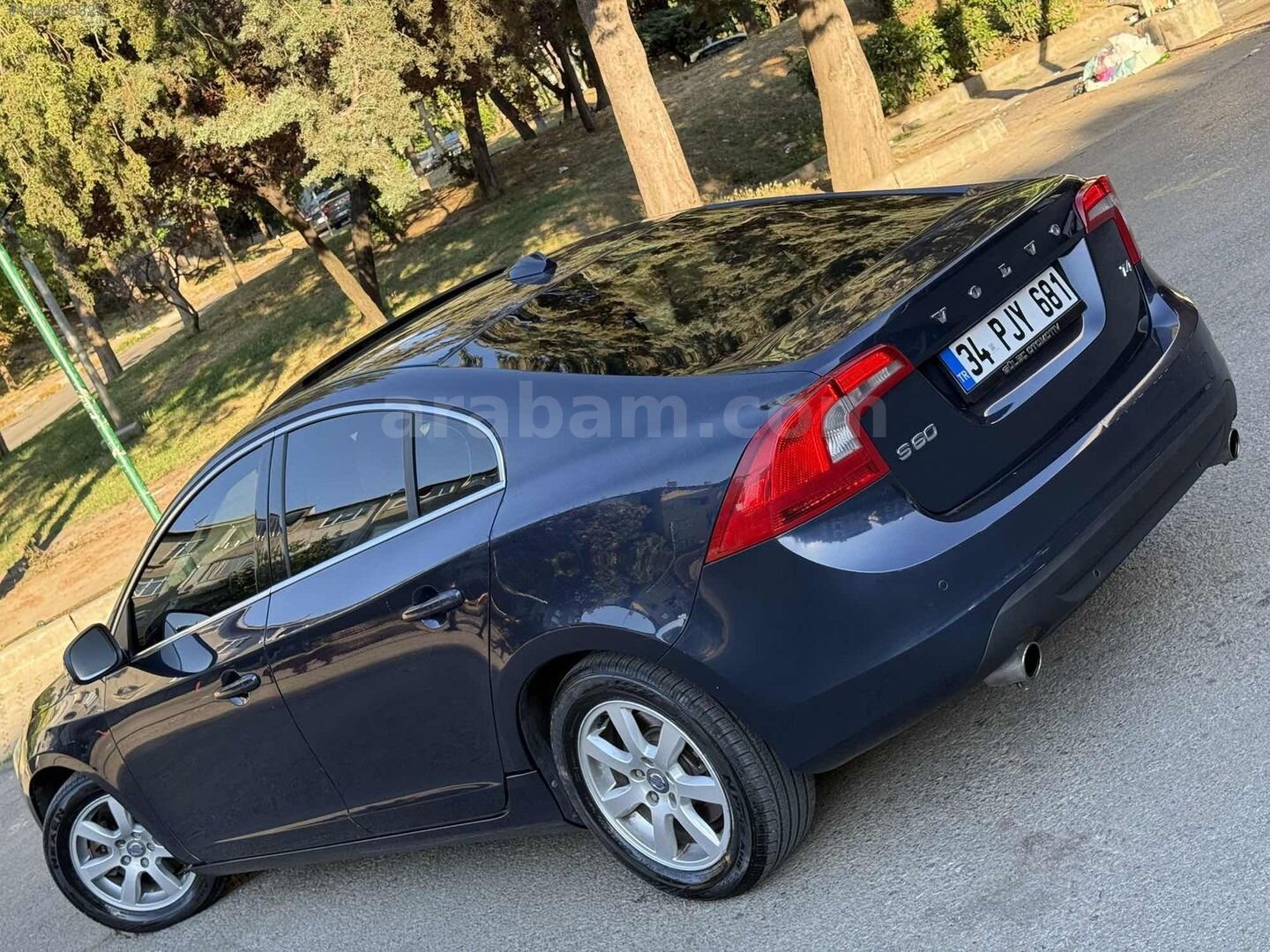 Galeriden Volvo S60 1.6 T4 Premium 2011 Model İstanbul 158.000 km Lacivert 2