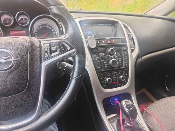 Sahibinden Opel Astra 1.4 T Cosmo 2011 Model Manisa