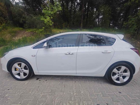 Sahibinden Opel Astra 1.4 T Cosmo 2011 Model Manisa