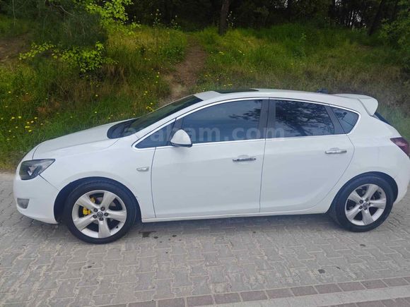 Sahibinden Opel Astra 1.4 T Cosmo 2011 Model Manisa