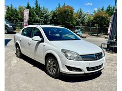 Sahibinden Opel Astra 1.6 Enjoy Plus 2012 Model  172.000 km Beyaz
