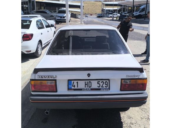 Sahibinden Renault R 9 1.4 Broadway GTE 1992 Model