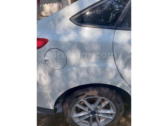 SAHİBİNDEN HATASIZ DEĞİŞENSİZ BOYASIZ 87 BİNDE 2017 FORD FOCUS