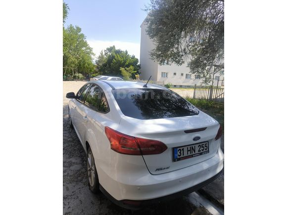 SAHİBİNDEN HATASIZ DEĞİŞENSİZ BOYASIZ 87 BİNDE 2017 FORD FOCUS