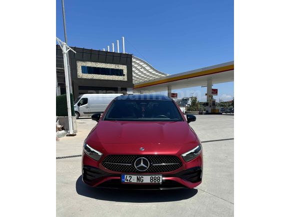 Sahibinden Mercedes - Benz A 200 AMG+ 2023 Model  29.700 km Kırmızı İmzalı seri 