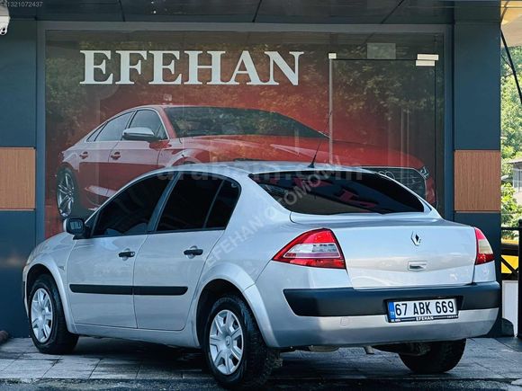 2009 RENAULT MEGANE 1.5 DCİ AUTH (211 BİN KM) MERCEK FAR