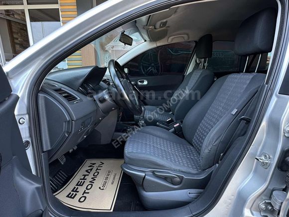 2009 RENAULT MEGANE 1.5 DCİ AUTH (211 BİN KM) MERCEK FAR