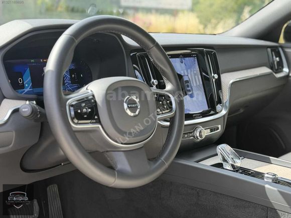 2024 VOLVO S60 2.0 B5 PLUS DARK HATASIZ BOYASIZ 70 BİN KM'DE