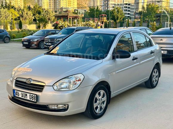 SAHİBİNDEN  EMSALSİZ HYUNDAİ ACCENT ERA 1.5 TEAM VGT BAKIMLI KUSURSUZ