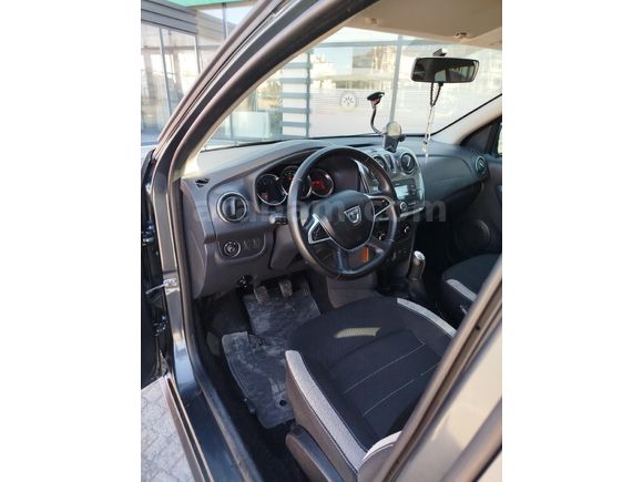 Sahibinden Dacia Sandero 1.5 BlueDCI Stepway 2020 Model