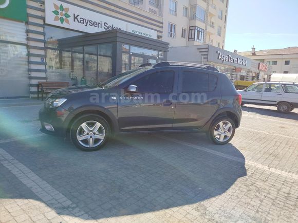 Sahibinden Dacia Sandero 1.5 BlueDCI Stepway 2020 Model