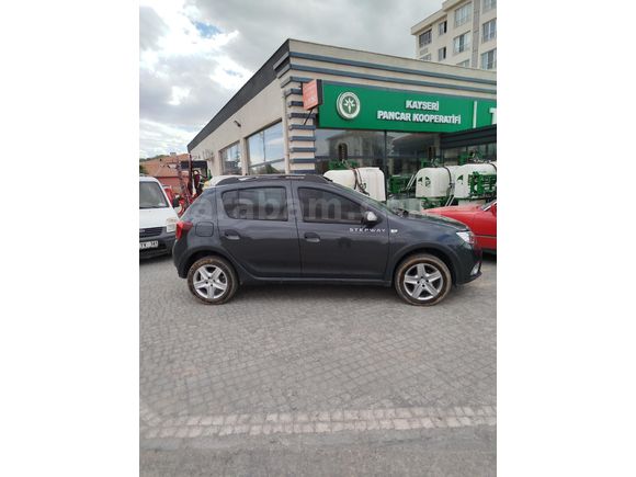 Sahibinden Dacia Sandero 1.5 BlueDCI Stepway 2020 Model