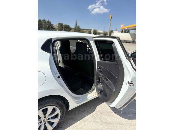 Sahibinden Renault Clio 1.2 Joy 2016 Model  110.000 km Beyaz
