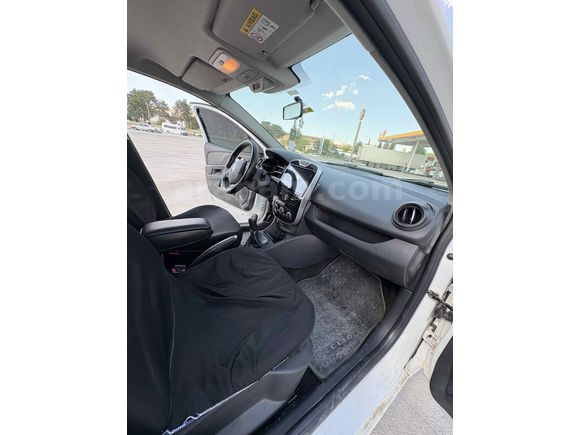Sahibinden Renault Clio 1.2 Joy 2016 Model  110.000 km Beyaz