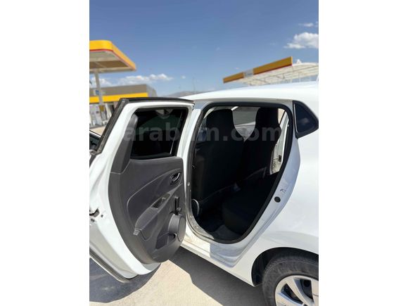 Sahibinden Renault Clio 1.2 Joy 2016 Model  110.000 km Beyaz