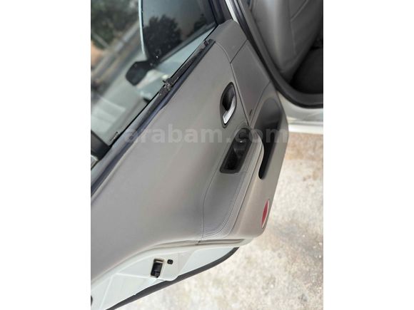 Galeriden Renault Laguna 2.0 Privilege 2003 Model Şanlıurfa