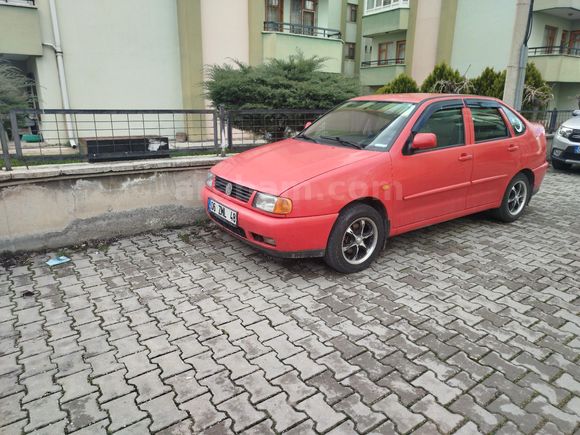 masrafsız  temiz aile aracı Polo 1.6 Classic 1999 Model Çankırı