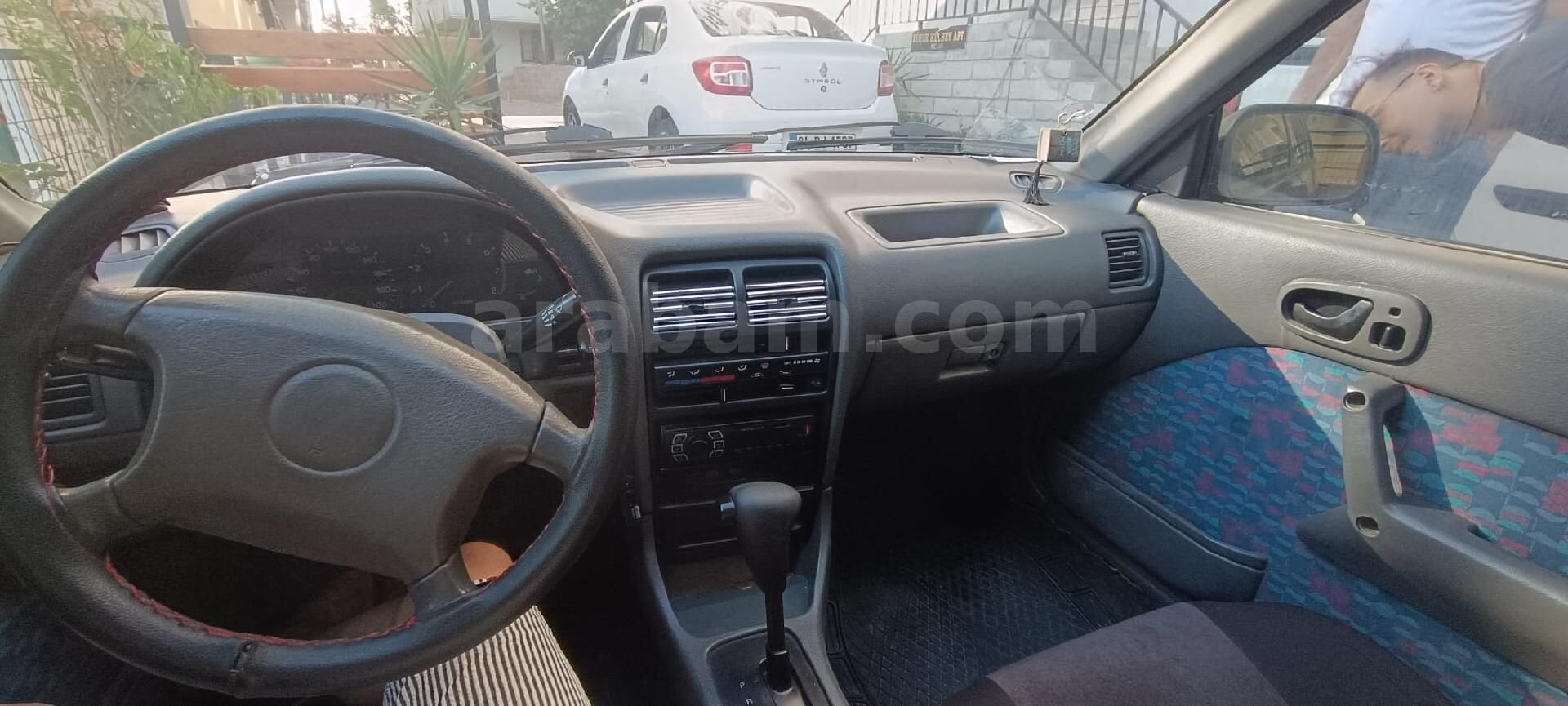 Sahibinden Suzuki Swift 1.3 GLX 2001 Model İstanbul 87.850 km Lacivert 3