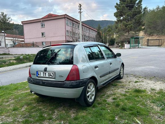 Sahibinden Renault Clio 1.4 RXT 2001 Model 