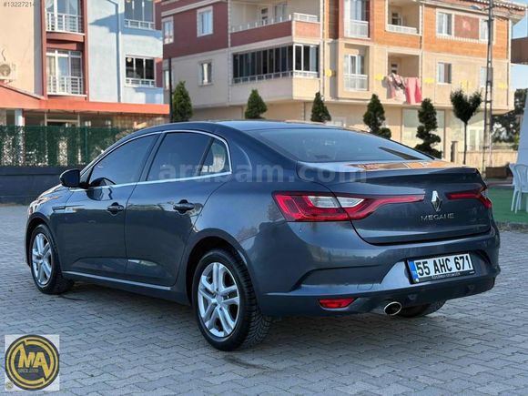| ÖZGÜVEN | RENAULT MEGANE 1.6 MANUEL JOY EMSALSİZ TERTEMİZ