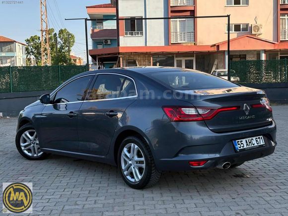 | ÖZGÜVEN | RENAULT MEGANE 1.6 MANUEL JOY EMSALSİZ TERTEMİZ