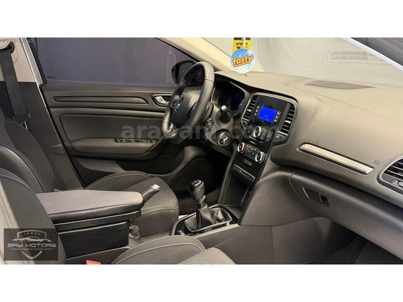 2017 RENAULT MEGANE 1.6 BENZİN LPG MANUEL DEĞİŞENSİZ 122KM